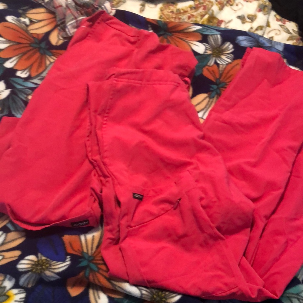Jockey scrubs